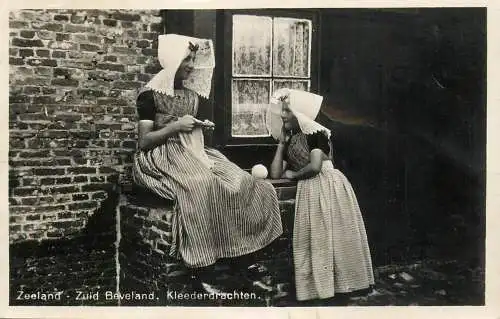 Netherlands Zeeland zuid beveland Kleederdrachten