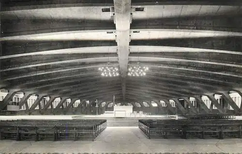 France Lourdes basilique Saint pie X