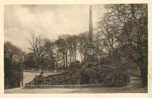 AK Austria Schönbrunn Palace obelisk