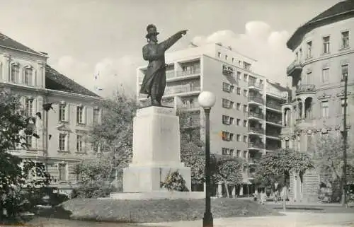 Postcard Hungary Budapest Bem Szobor
