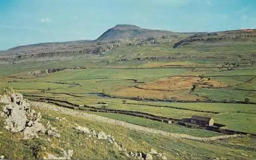 Postcard United Kingdom England Yorkshire  Ingleborough