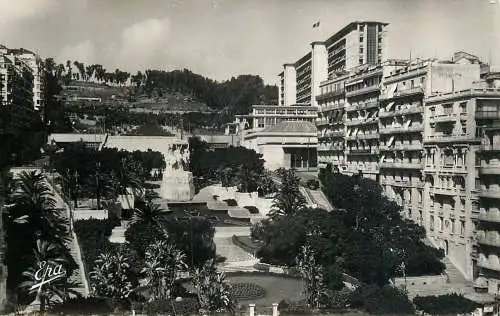 Postcard Africa Algiers Alger Boulevard Laferriere