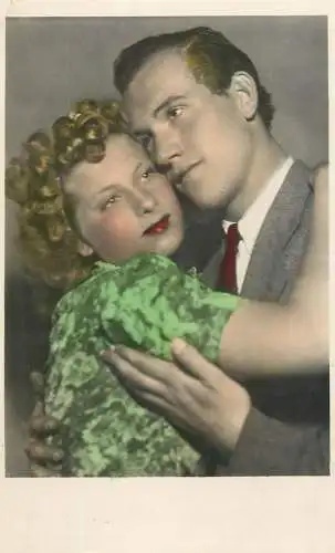 Fancy portrait couple love beauty coiffure 1947