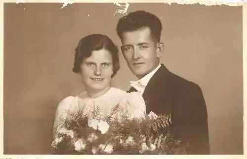 Photo postcard wedding bride groom bouquet 1937