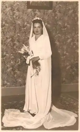 Photo postcard wedding bride gbouquet elegance happy smile