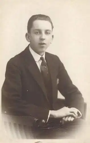 British social history souvenir photo elegant young man