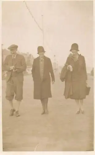 British social history souvenir photo family friends promenade 1930