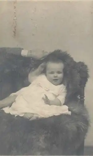 British social history souvenir photo mother and child baby bebe