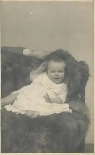 British social history souvenir photo mother and child baby bebe
