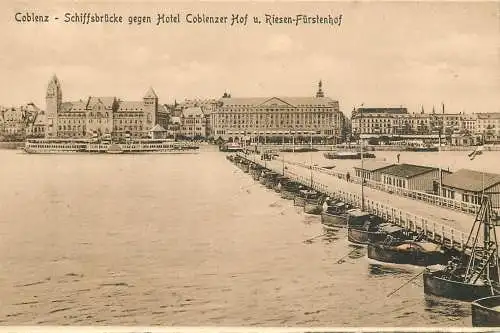 Germany Coblenz Schiffsbrucke gegen Hotel