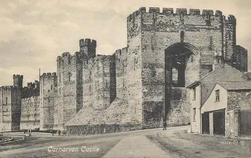 British castles postcard Carnarvon castle