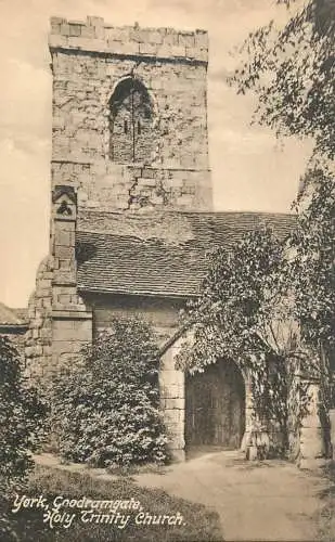 British churches & cathedrals postcard York Goodramgate Holy Trinity church