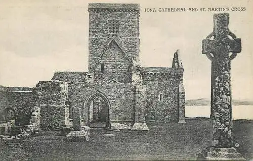 British churches & cathedrals postcard Iona cathedral and St. Martin's cross