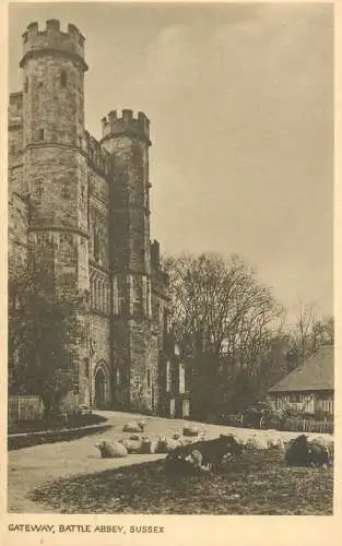 British churches & cathedrals postcard Sussex Gateway Battle abbey