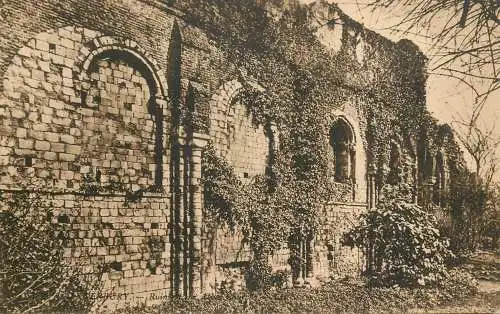 British churches & cathedrals postcard Canterbury cathedral ruins