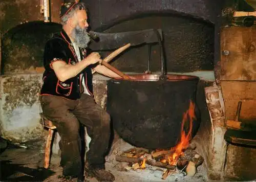 Switzerlan Sachseln Kaser aus Obwalden traditional cook pot