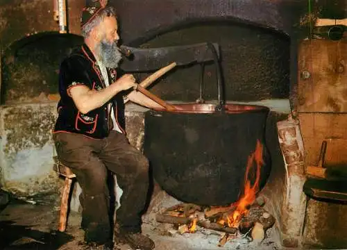 Switzerlan Sachseln Kaser aus Obwalden traditional cook pot