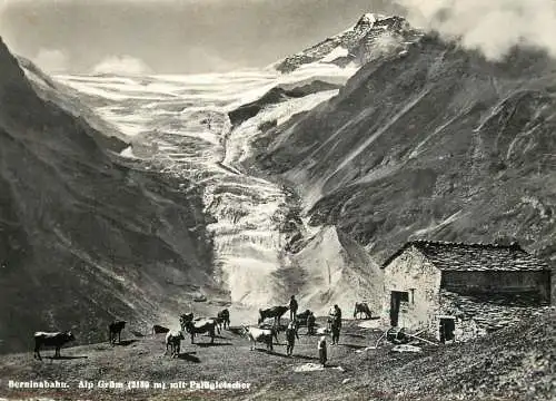 Switzerland Berninabahn Alp Grum mit Palugletscher