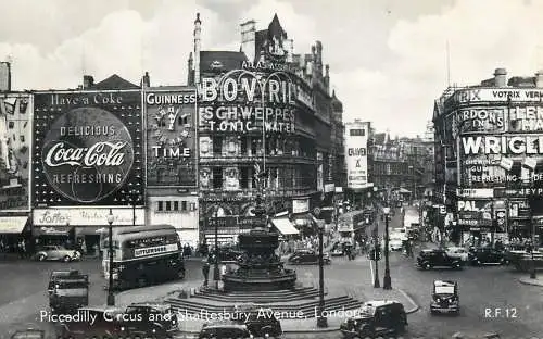 United Kingdom England London Piccadilly Circus bus