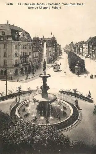 Switzerland postcard la Chaux de fonds fontaine monumentale et avenue Leopold Robert tram
