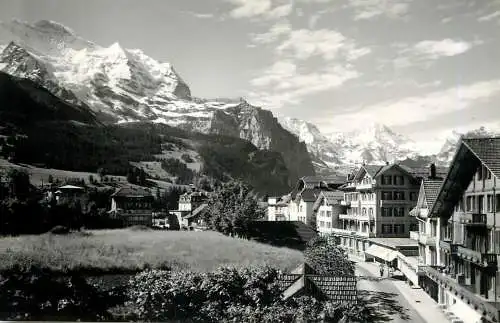 Switzerland Wengen Dorfstrasse Jungfrau Breithorn