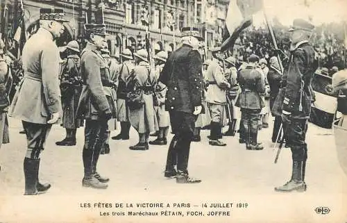 Les trois Marechaux Petain, Foch, Joffre Paris 1919