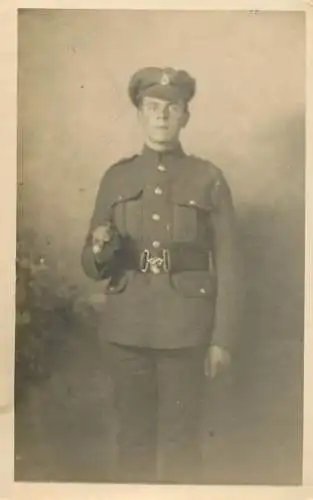 Military portrait souvenir photo uniform