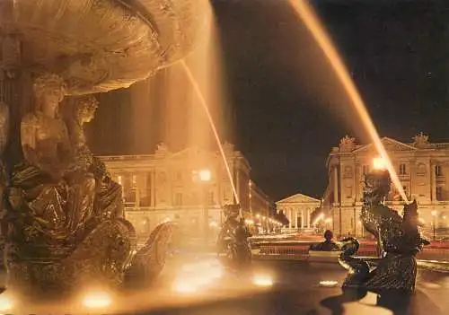 France Paris La Place de la Concorde illuminee - Rue Royale & la Madeleine