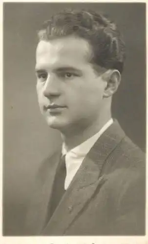 Man portrait 1942 Romania souvenir