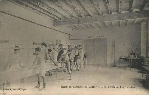 Camp de Vacances de VERONE, près AGEN - Les Lavabos