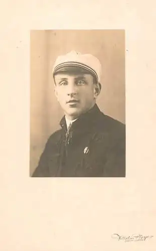 Men portrait vintage photo postcard elegant young man Wilhelm Pleyer Zurich Luzern 1925