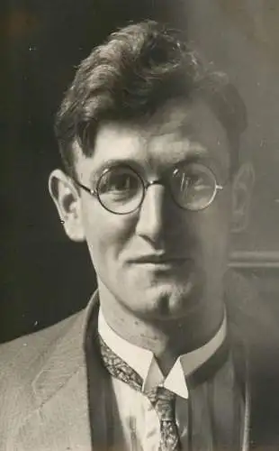 Men portrait vintage photo postcard elegant man with glasses