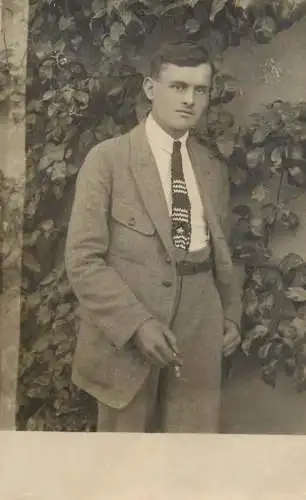 Men portrait vintage photo postcard elegant man 1922 F. Herchuli