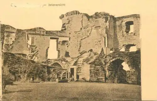 France Oise Noyon Innenansicht castle ruins