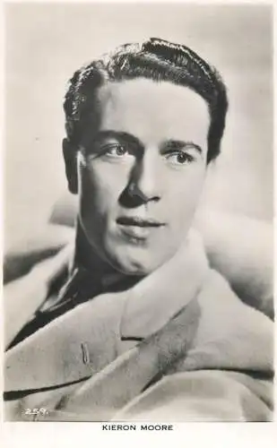 Cinema film star actor Kieron Moore