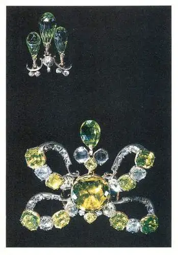 Jewelry broch & earrings