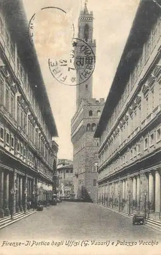 Italy Florence Il Portico degli Uffizi e palazzo vecchio