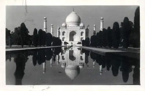 Taj Mahal Agra tomb of Emperor Shah Jahan and his beloved wife Mumtaz
