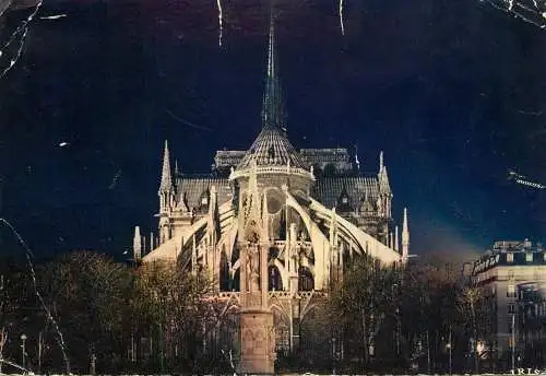 France Paris Notre Dame le chevet illuminee