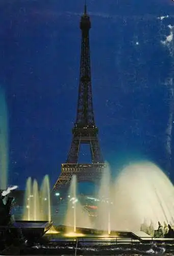 France Paris La Tour Eiffel vue de nuit