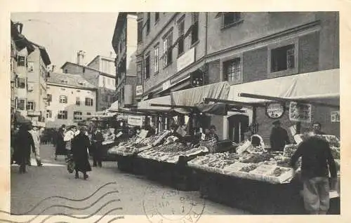 Bolzano Piazza delle Erbe 1937