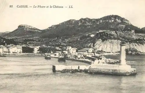 France Bouches-du-Rhône Cassis le Phare et le chateau