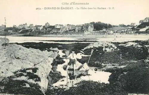 France Ille et Vilaine Dinard St Enogat la peche dans les Rochers