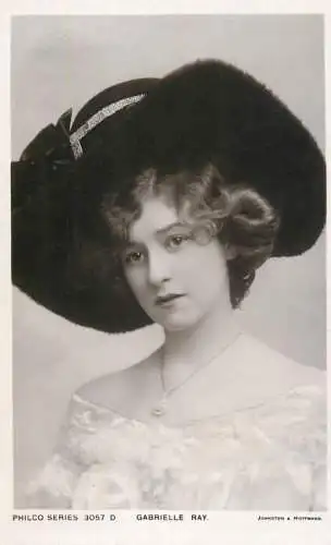 English stage actress, dancer and singer Edwardian era charm starlet Miss Gabrielle Ray hat