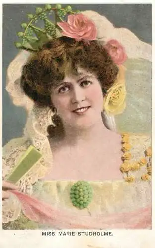 English actress and singer of the Victorian and Edwardian eras beauty Marie Studholme