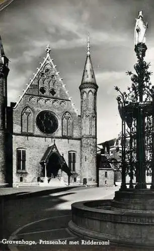 Netherlands  's-Gravenhage The Hague Prinsenhof met Ridderzzal
