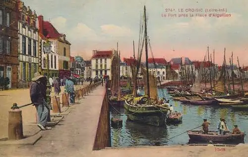 Le Croisic port pres la Place d`Aiguillon