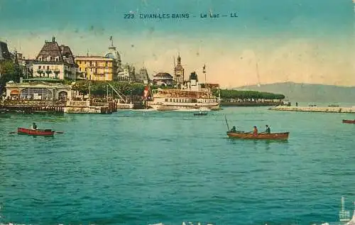 Evian-les-Bains le lac bateau