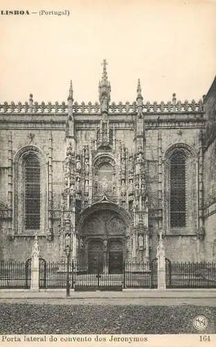 Portugal Lisboa porta lateral do convento dos Jeronymos
