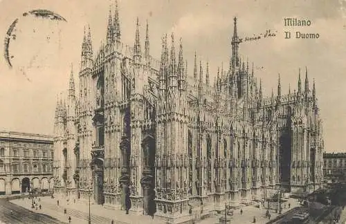 Italy Milan il duomo facade